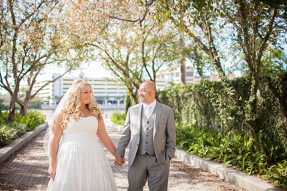 Papered_Heart_Photography_Emily_&_Rob_Wedding0181