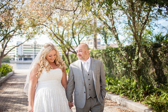 Papered_Heart_Photography_Emily_&_Rob_Wedding0182